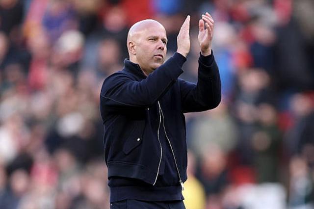 kaiyun体育-没计划签定位球教练，天空：斯洛特更想教练组集体负责定位球